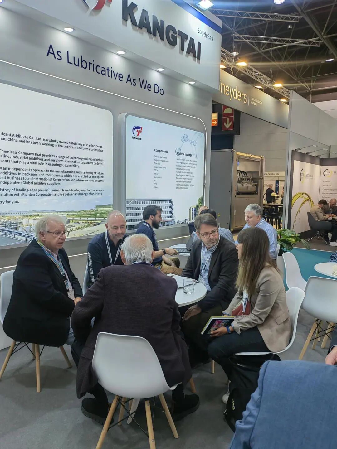 尊龙集团实力绽放Lubricant Expo Europe 2025：以立异手艺彰显民族品牌硬核实力-新闻资讯-尊龙集团润滑油